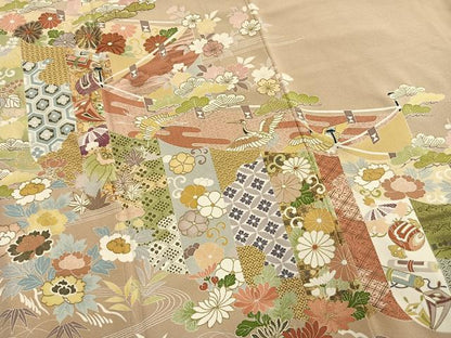 平和屋着物●豪華色留袖　駒刺繍　松竹梅　飛鶴花唐草文　金彩　正絹　逸品　未使用　AABM8201fy