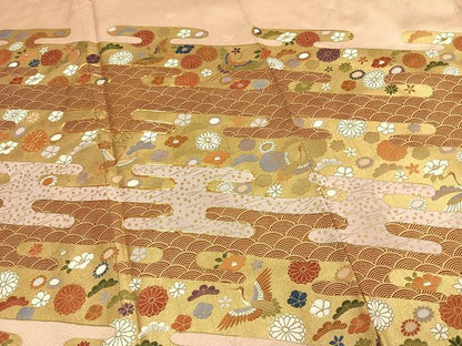 平和屋着物●豪華色留袖　作家物　駒刺繍　霞取り飛鶴花松文　金彩　正絹　逸品　AABM8205fy