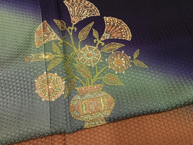 平和屋着物●訪問着　総刺繍　花陶器文　暈し染め　金糸　正絹　逸品　AABM8249fy