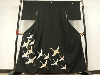 平和屋着物●豪華黒留袖　駒刺繍　飛鳥花文　金銀糸　正絹　逸品　AABM8436fy