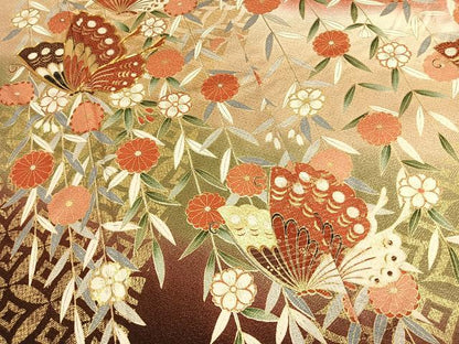 平和屋着物●豪華振袖 　駒刺繍　花蝶文　暈し染め　金彩　正絹　逸品　AABM8447fy