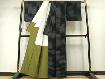 平和屋着物●本場結城紬　100亀甲　幾何学文様　正絹　逸品　AABM8476fy