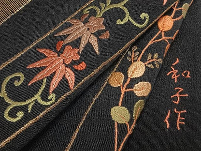 平和屋着物●訪問着　作家物　総刺繍　色紙花文　黒地　金糸　正絹　逸品　未使用　AABM8614fy