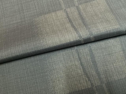 平和屋着物●本場大島紬　7マルキ　幾何学文様　正絹　逸品　AABM8744fy