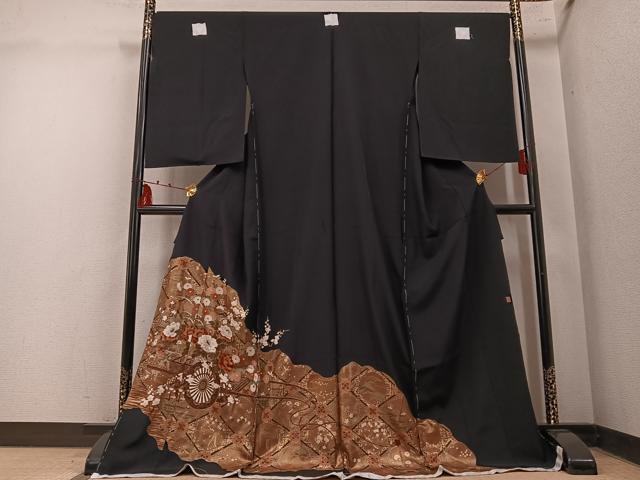 平和屋着物●豪華黒留袖　刺繍　花車文　金彩　仮絵羽　正絹　逸品　未使用　AABM8761ph