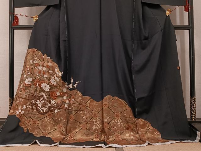 平和屋着物●豪華黒留袖　刺繍　花車文　金彩　仮絵羽　正絹　逸品　未使用　AABM8761ph