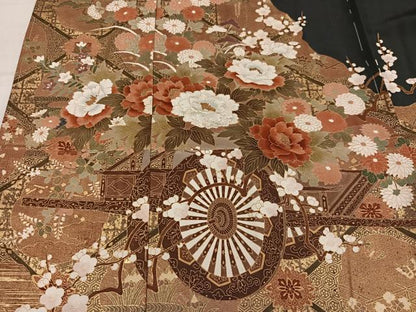 平和屋着物●豪華黒留袖　刺繍　花車文　金彩　仮絵羽　正絹　逸品　未使用　AABM8761ph