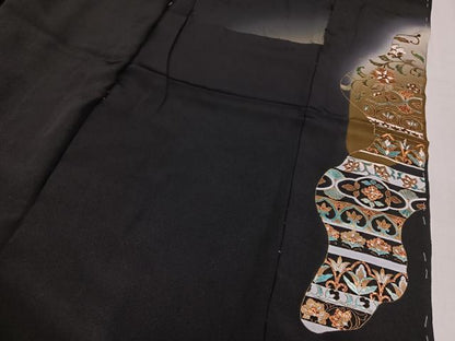 平和屋着物●豪華黒留袖　作家物　向い鳥更紗唐草文　暈し染め　金銀彩　仮絵羽　正絹　逸品　未使用　AABM8762ph