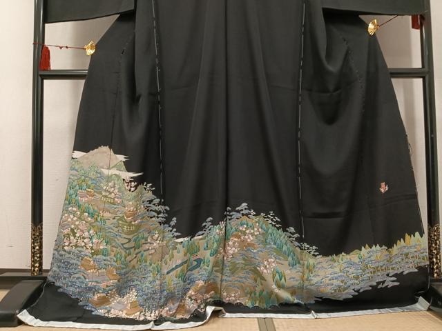 平和屋着物●豪華黒留袖　友禅　作家物　風景文　仮絵羽　正絹　逸品　未使用　AABM8766ph