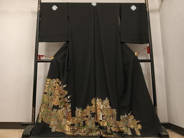 平和屋着物●豪華黒留袖　駒刺繍　鳳凰草花文　金彩　丹後ちりめん　仮絵羽　正絹　逸品　未使用　AABM8767ph