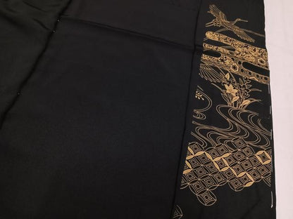 平和屋着物●豪華黒留袖　群れ鶴草花七宝文　金彩　仮絵羽　正絹　逸品　未使用　AABM8768ph