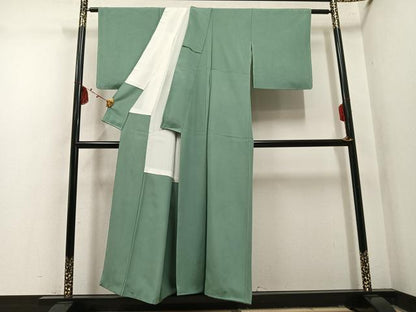 平和屋着物●上質な色無地　山葵色　正絹　逸品　AABM8773ph