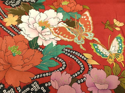 平和屋着物●豪華振袖　駒刺繍　花蝶文　金彩　正絹　逸品　AABM8789ph