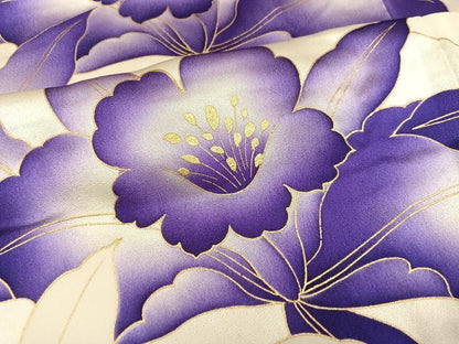 平和屋着物●豪華振袖　駒刺繍　花尽くし　金彩　正絹　逸品　AABM8798ph
