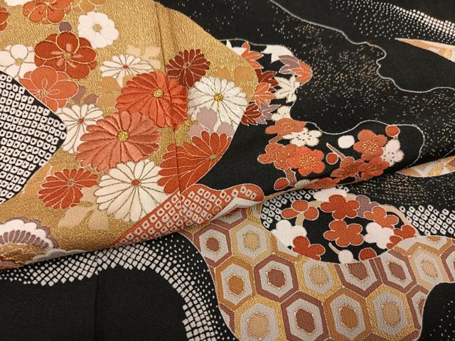 平和屋着物●豪華黒留袖　刺繍　草花文　金彩　正絹　逸品　AABM8814ph
