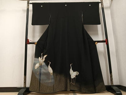 平和屋着物●豪華黒留袖　駒刺繍　群れ鶴文　暈し染め　金通し地　正絹　逸品　AABM8868ph