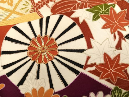 平和屋着物●豪華振袖　駒刺繍　花蝶源氏車文　金彩　正絹　逸品　AABM8915ph
