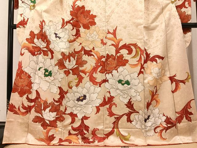 平和屋着物●豪華振袖　駒刺繍　牡丹　金通し地　正絹　逸品　AABM8917ph