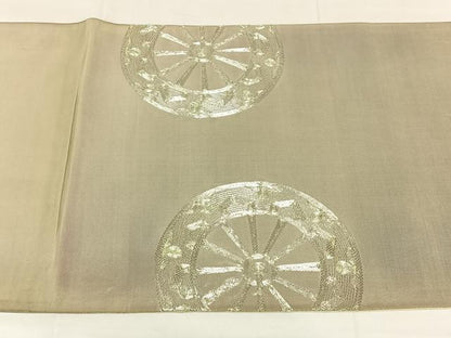 平和屋着物◎太鼓柄袋帯　駒刺繍　御所車花文　銀糸　正絹　逸品　AABM9222dk