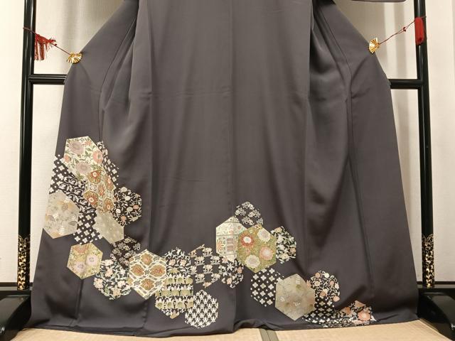平和屋着物●豪華色留袖　駒刺繍　亀甲花唐草文　金彩　ロング丈　正絹　逸品　AABN0401ph