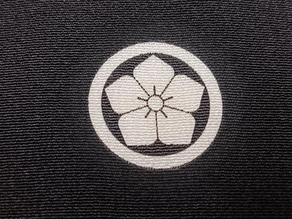 平和屋着物●豪華黒留袖　駒刺繍　花唐草文　暈し染め　金彩　正絹　逸品　AABN0436ph