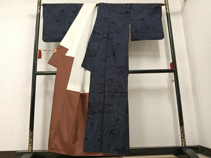 平和屋着物●本場結城紬　重要無形文化財　100亀甲　草花文　正絹　逸品　AABN0462ph
