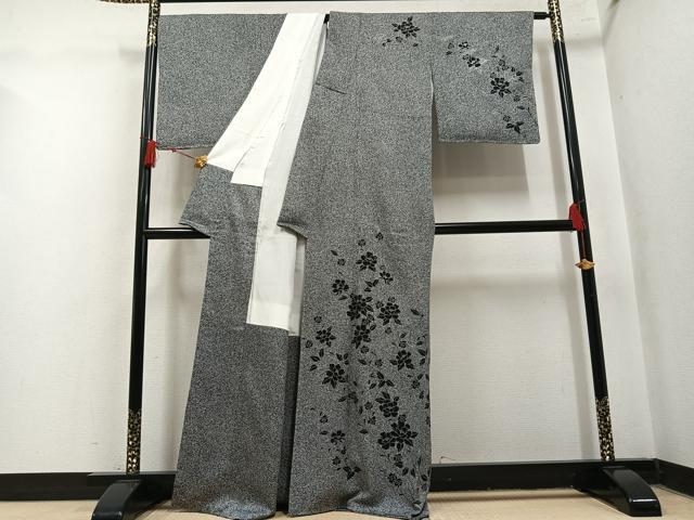 平和屋着物●訪問着　草花文　たたき染め　黒地　銀彩　正絹　逸品　AABN0474ph