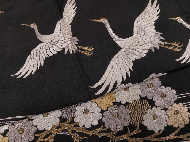 平和屋着物●豪華黒留袖　総刺繍　群れ鶴立波草花文　金糸　正絹　逸品　AABN0486ph