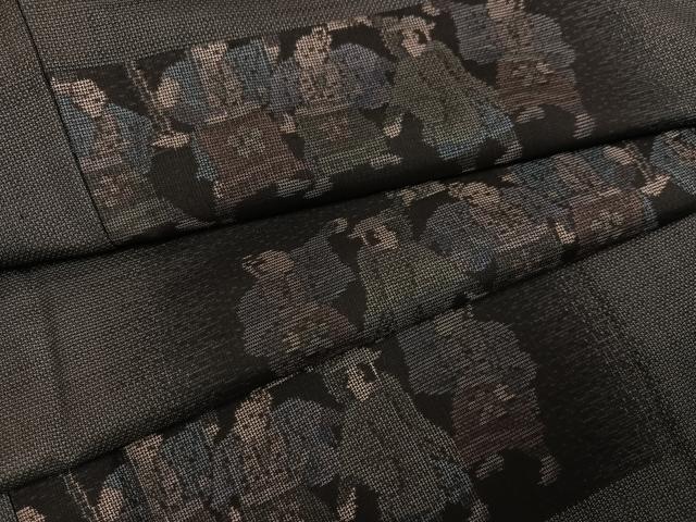平和屋着物●本場大島紬　9マルキ　人物文　正絹　逸品　AABN0495ph