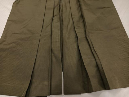 平和屋着物●男性　銀座もとじ　馬乗り袴　鶸茶色　証紙付き　正絹　逸品　AABN0521ph