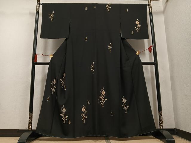 平和屋着物●訪問着　草花文　黒地　金彩　正絹　逸品　AABN0534ph