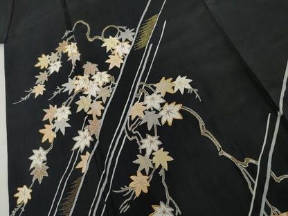 平和屋着物●訪問着　紬地　駒刺繍　楓文　黒地　金糸　金彩　正絹　逸品　AABN0630cs