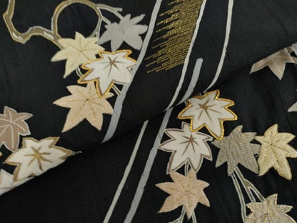 平和屋着物●訪問着　紬地　駒刺繍　楓文　黒地　金糸　金彩　正絹　逸品　AABN0630cs
