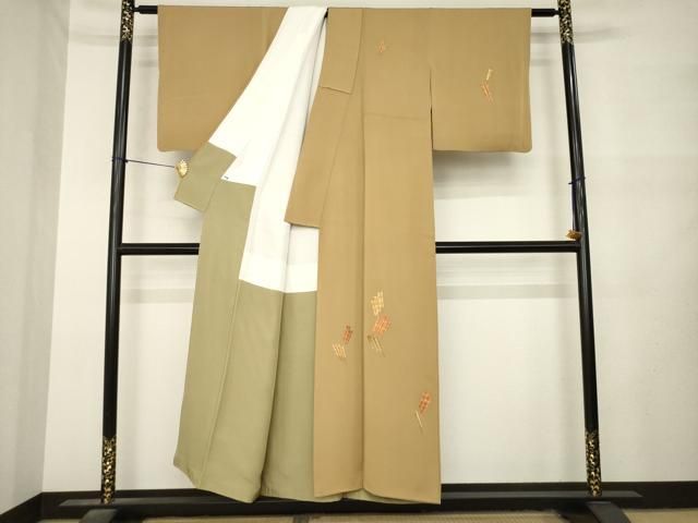 平和屋着物●訪問着　駒刺繍　矢羽根花文　正絹　逸品　AABN0787ck