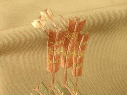 平和屋着物●訪問着　駒刺繍　矢羽根花文　正絹　逸品　AABN0787ck