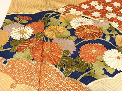 平和屋着物●豪華振袖　駒刺繍　雲重ね花文　金彩　正絹　逸品　AABN1617ph