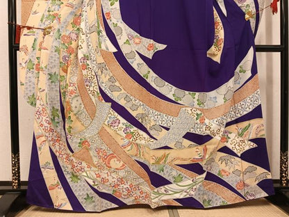 平和屋着物●豪華振袖　駒刺繍　飛鶴草花文　金彩　正絹　逸品　AABN1634ph