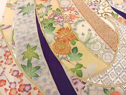 平和屋着物●豪華振袖　駒刺繍　飛鶴草花文　金彩　正絹　逸品　AABN1634ph