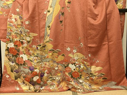 平和屋着物●豪華振袖　駒刺繍　雪輪花蝶文　金彩　正絹　逸品　AABN1665ph