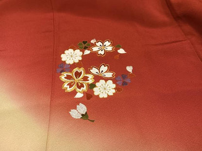 平和屋着物●豪華振袖　総刺繍　駒刺繍　舞桜文　暈し染め　ロング丈　正絹　逸品　AABN1670ph