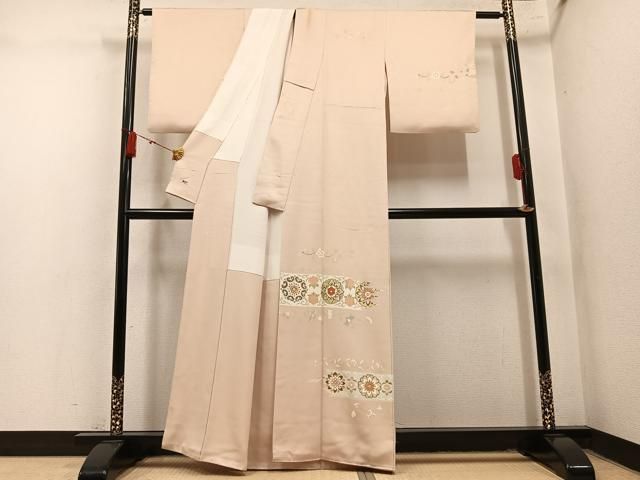 平和屋着物●訪問着　駒刺繍　花唐草文　金彩　三越扱い　正絹　逸品　AABN2990ph