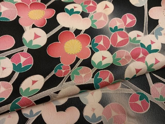 平和屋着物●豪華振袖　駒刺繍　枝梅文　暈し染め　黒地　正絹　逸品　AABN2998ph
