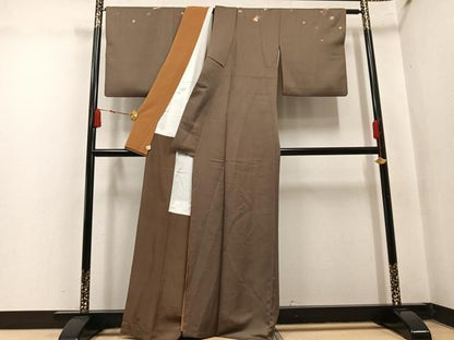平和屋着物●訪問着　刺繍　舞花文　金糸　金通し地　正絹　逸品　AABN3016ph