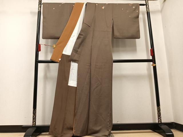 平和屋着物●訪問着　刺繍　舞花文　金糸　金通し地　正絹　逸品　AABN3016ph