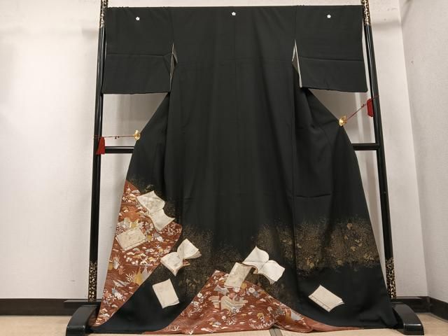 平和屋着物●豪華黒留袖　駒刺繍　風景花冊子文　金彩　正絹　逸品　AABN3022ph