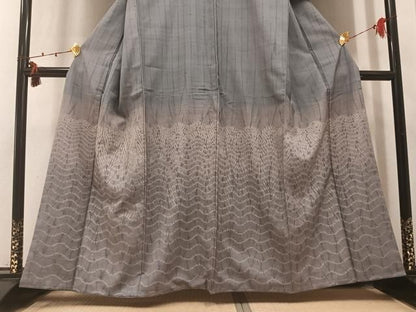 平和屋着物●訪問着　紬地　竜巻絞り　波文　正絹　逸品　AABN3073ph
