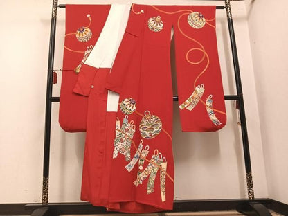 平和屋着物●豪華振袖　作家物　花鞠文　金彩　鬼しぼ縮緬　正絹　逸品　AABN3099ph