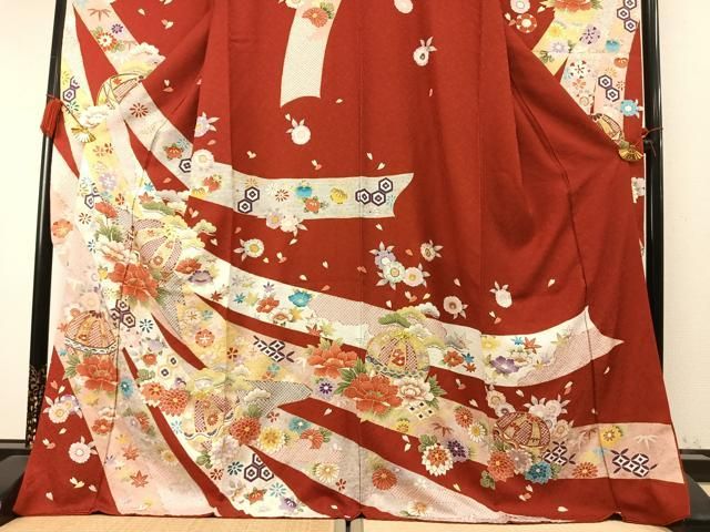 平和屋着物●豪華振袖　駒刺繍　鞠　熨斗花文　金彩　正絹　逸品　AABN3587fy