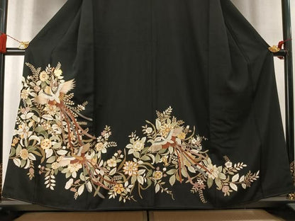 平和屋着物●豪華黒留袖　駒刺繍　鳳凰花文　金彩　正絹　逸品　AABN3592fy