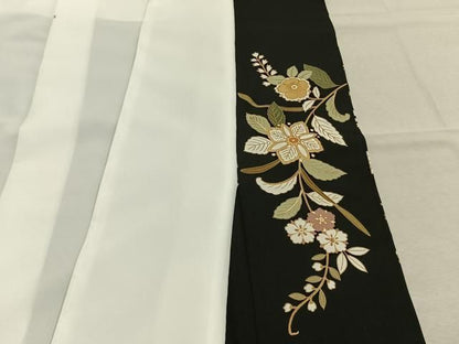 平和屋着物●豪華黒留袖　駒刺繍　鳳凰花文　金彩　正絹　逸品　AABN3592fy